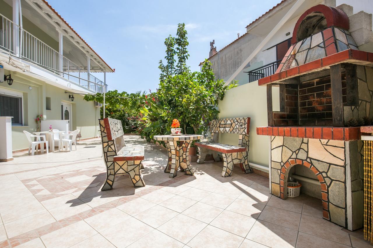 Villa Dimitris Potos Esterno foto