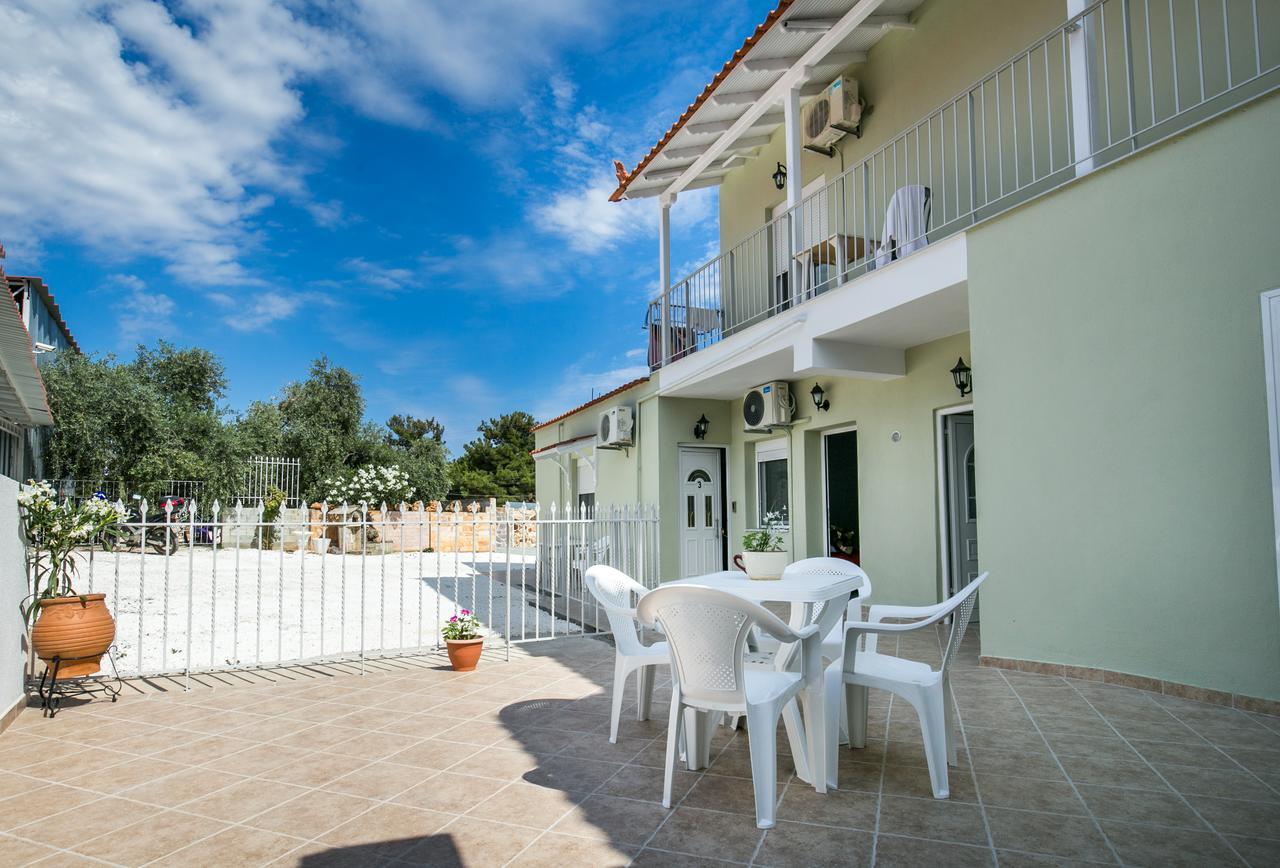 Villa Dimitris Potos Esterno foto