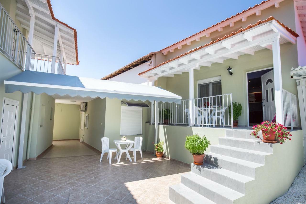 Villa Dimitris Potos Esterno foto